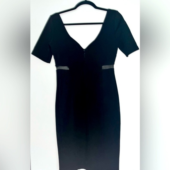 Nwot Olivaceous Double V Mesh Cocktail Dress - Size Medium - Picture 4 of 6